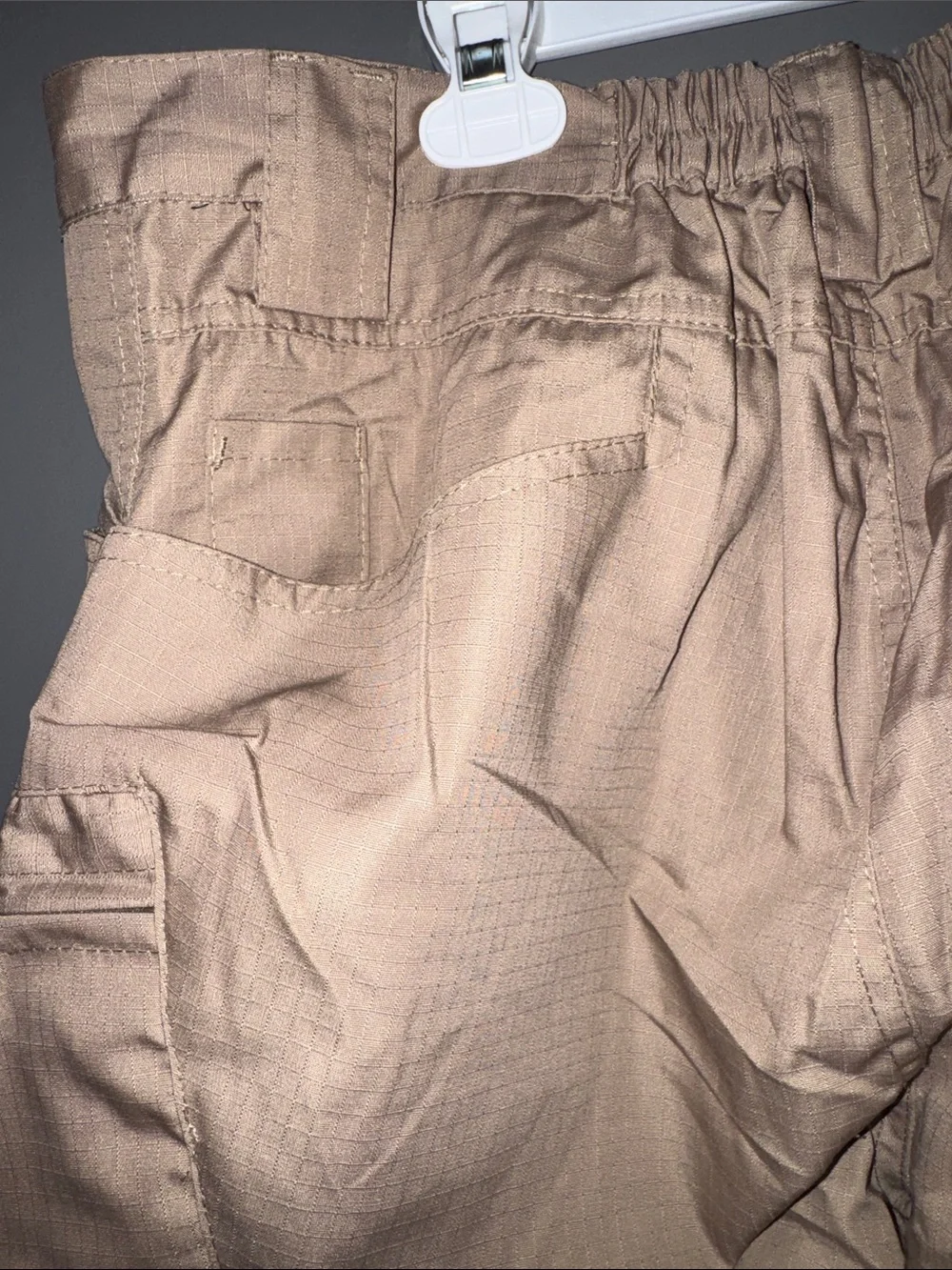 Men's Tan Utility Cargo Pants with Multiple Pockets